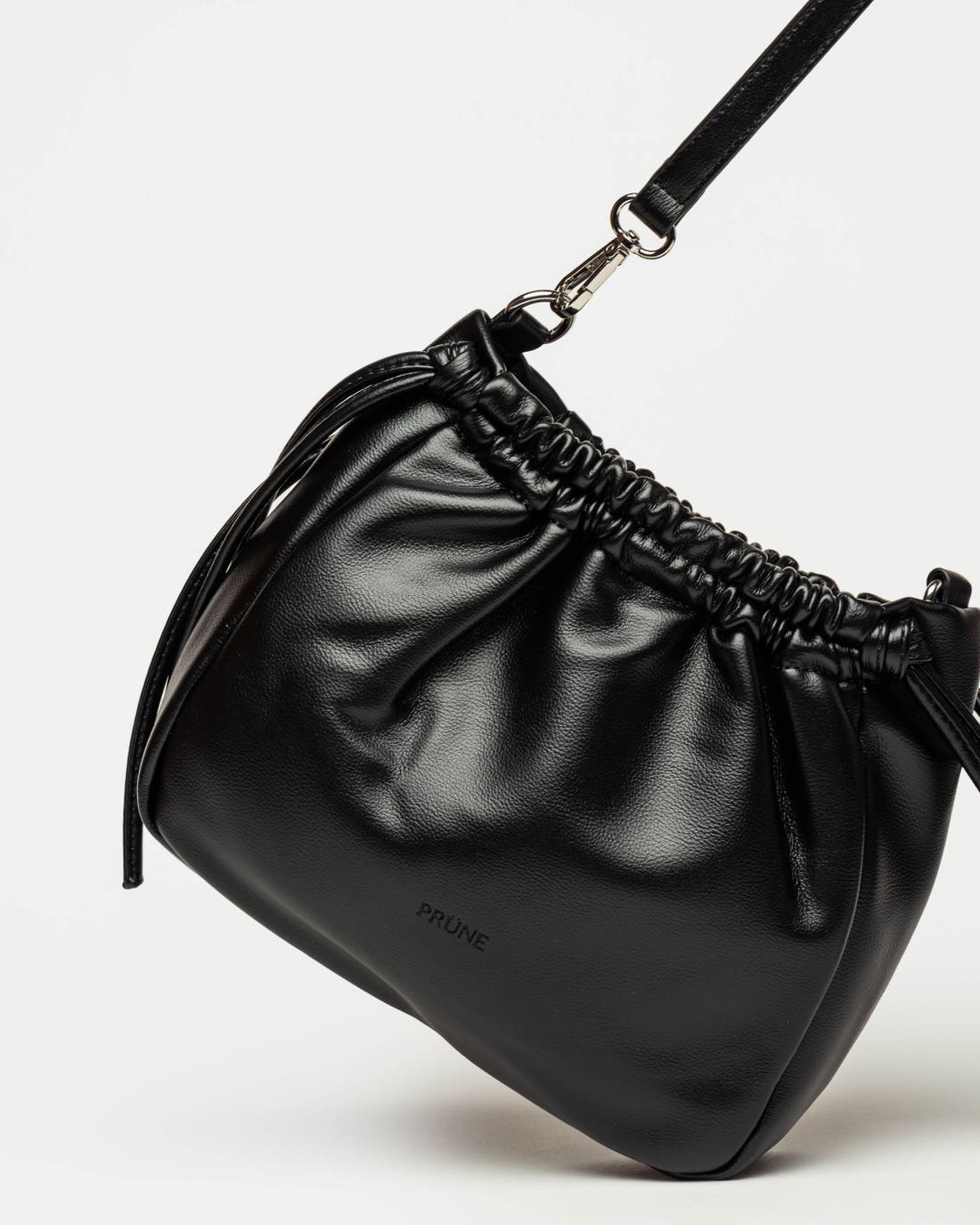 Bandolera Marine en efecto cuero